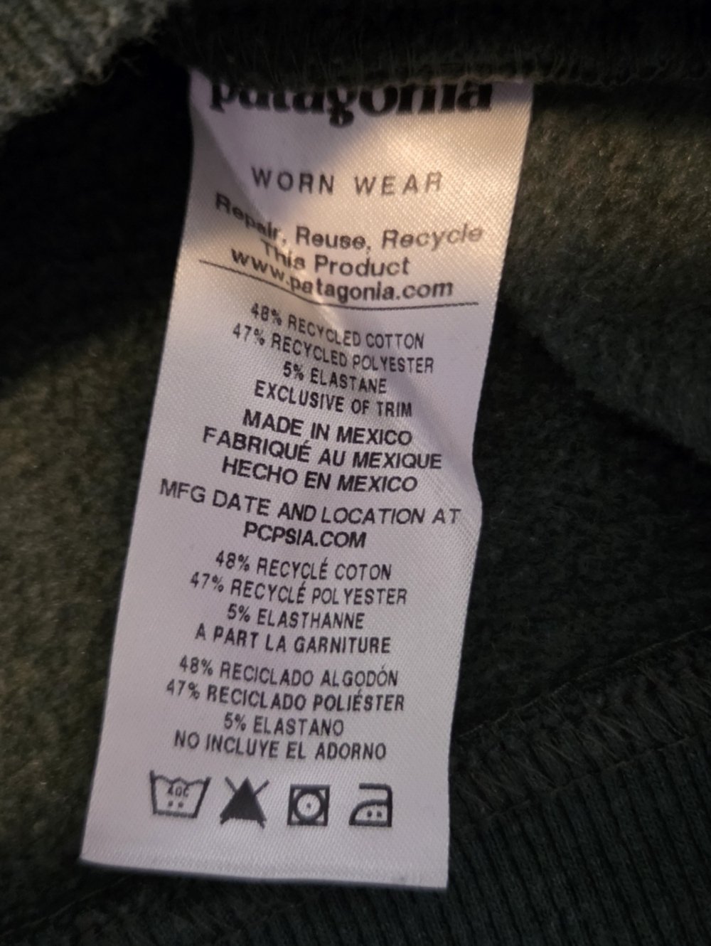 Patagonia Dark Green Crewneck Hoodie with Mountain Bison Graphic, Size Medium - Picture 4 of 8